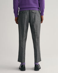 Schmal zulaufende Hose mit Fischgrätmuster