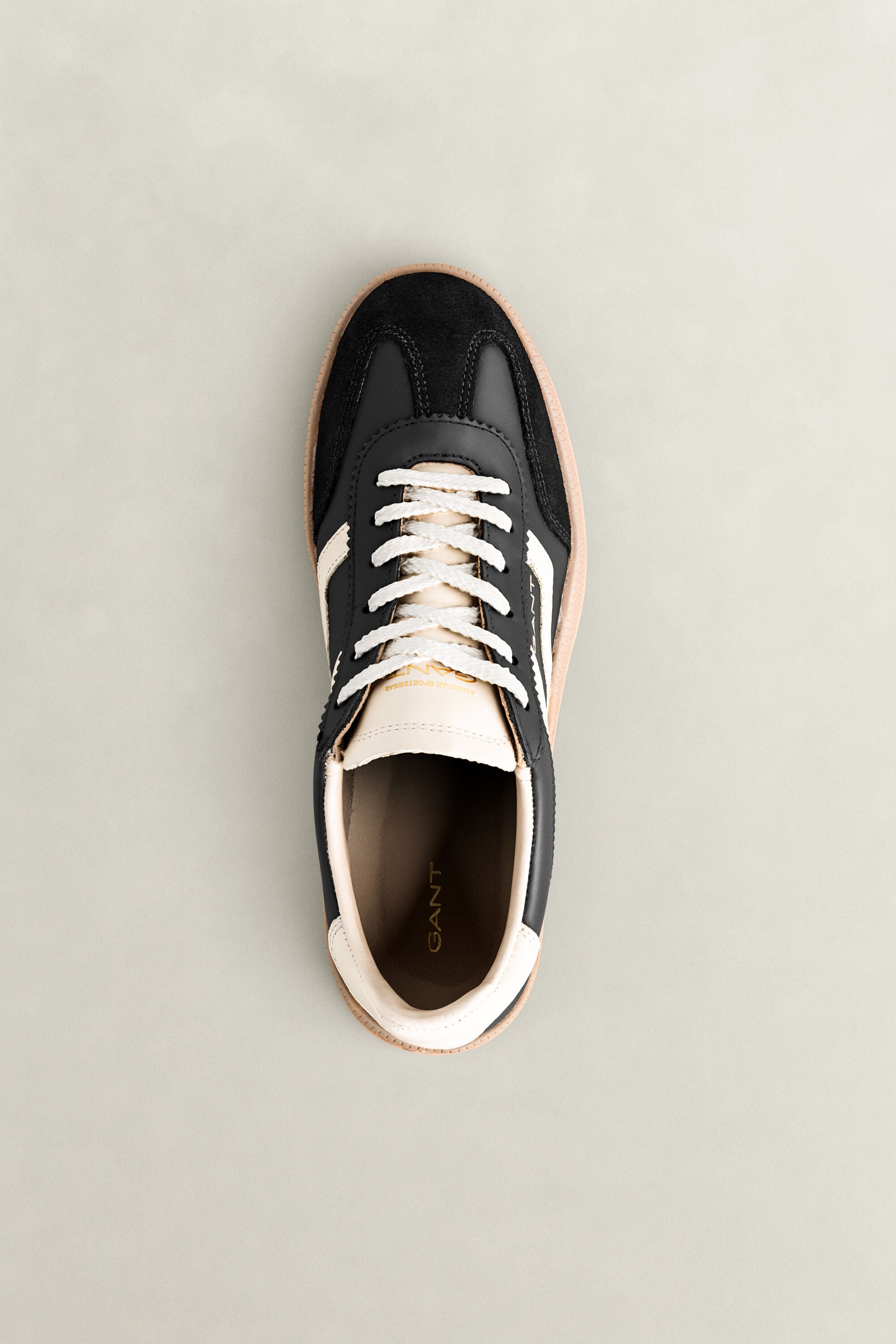 Cuzima Sneaker aus Veloursleder