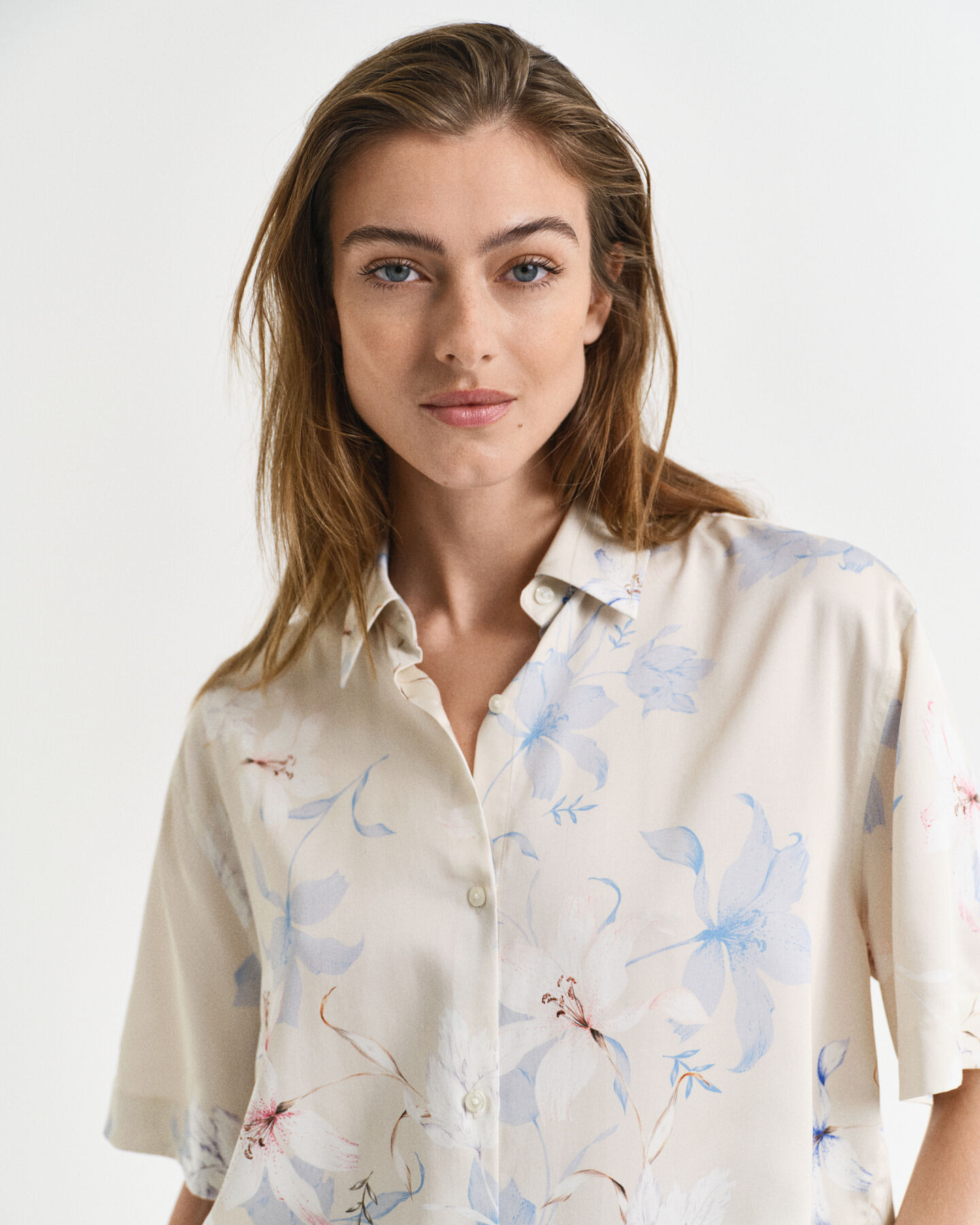 Regular Fit Kurzarmbluse mit Blumen-Print