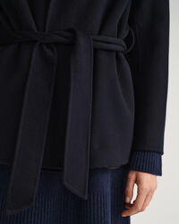 Handgenähter Blazer mit Gürtel