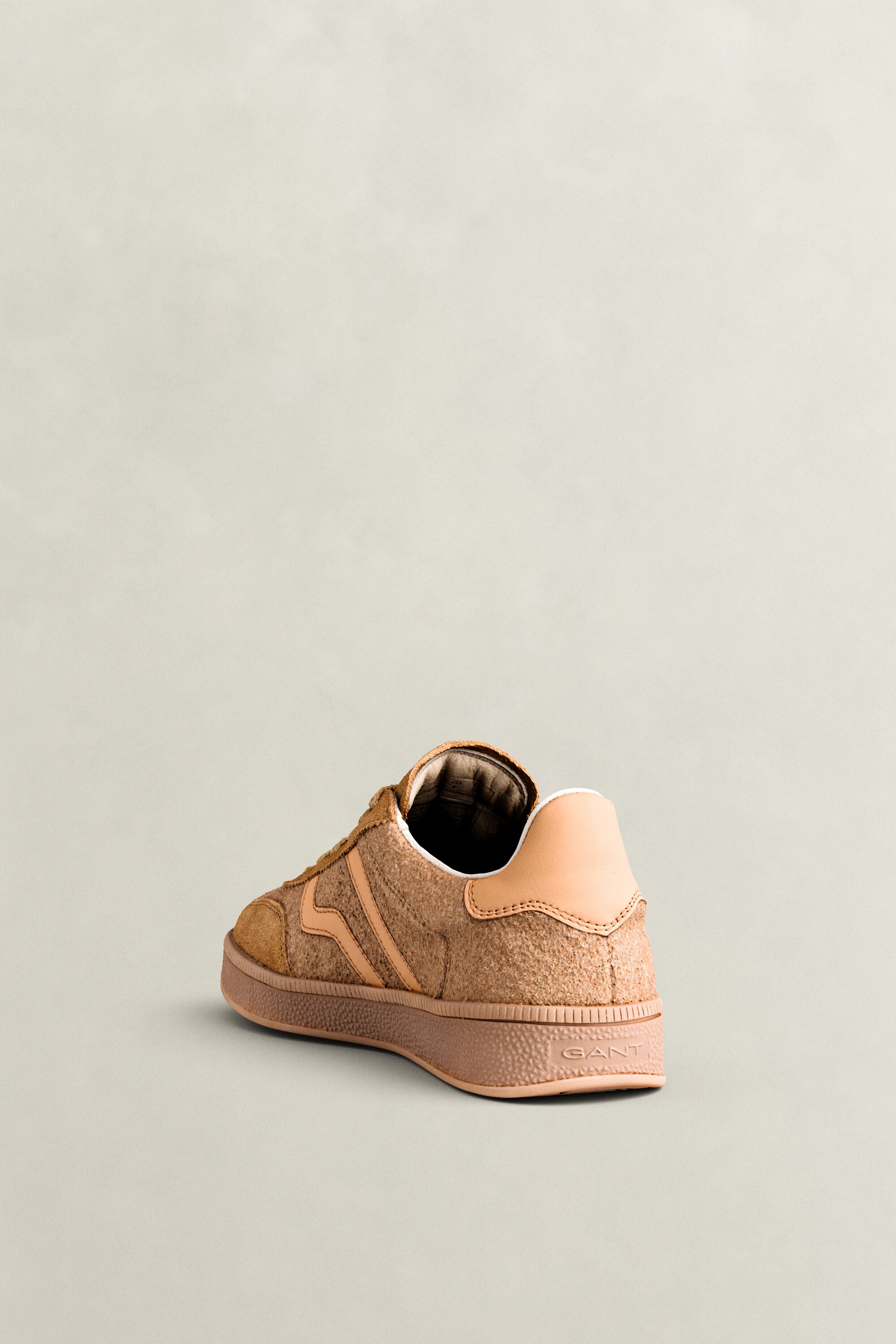 Cuzima Sneaker aus Wolle und Veloursleder