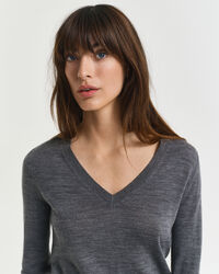 V-Neck Pullover aus extra feiner Merinowolle