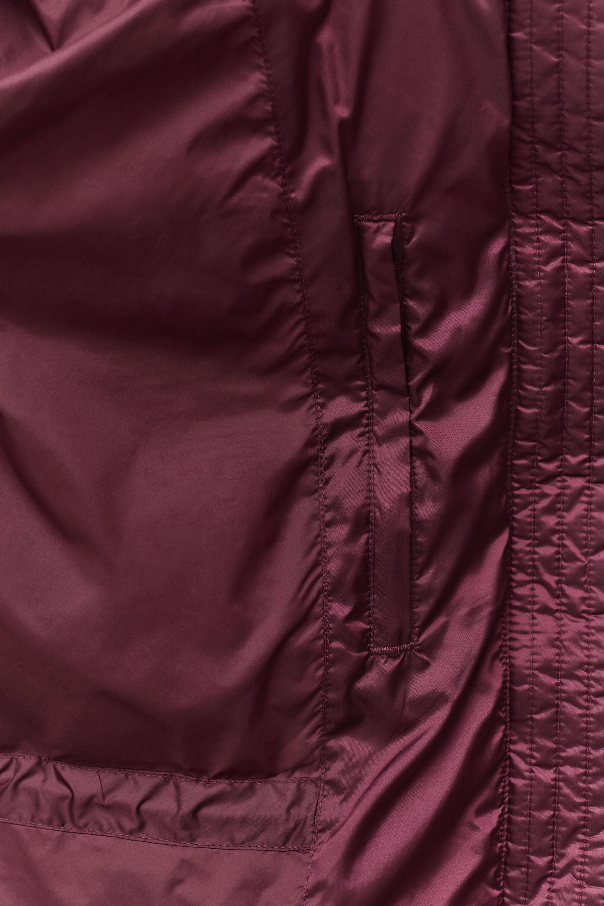 Steppjacke mit mittlerer Wattierung