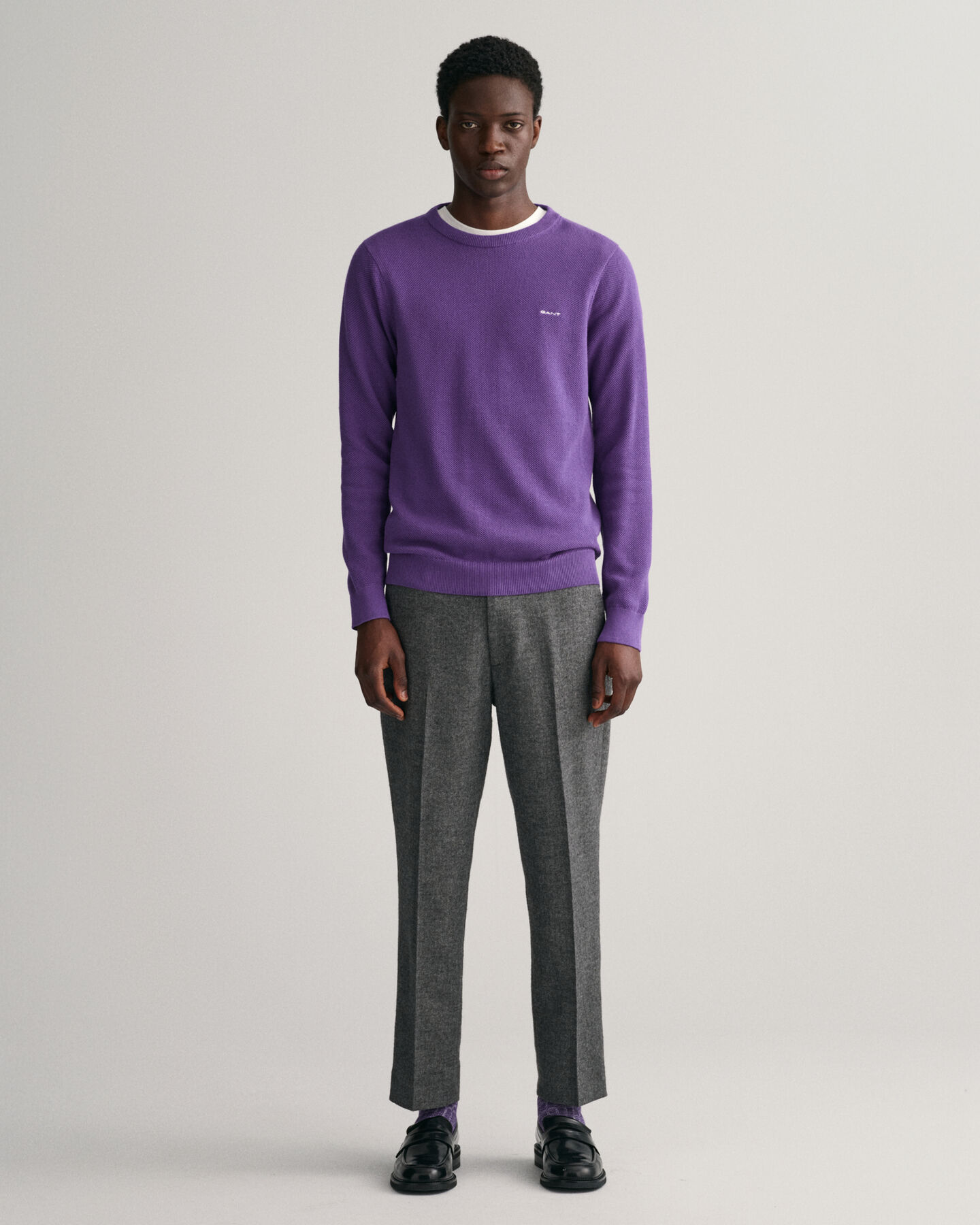 Schmal zulaufende Hose mit Fischgrätmuster