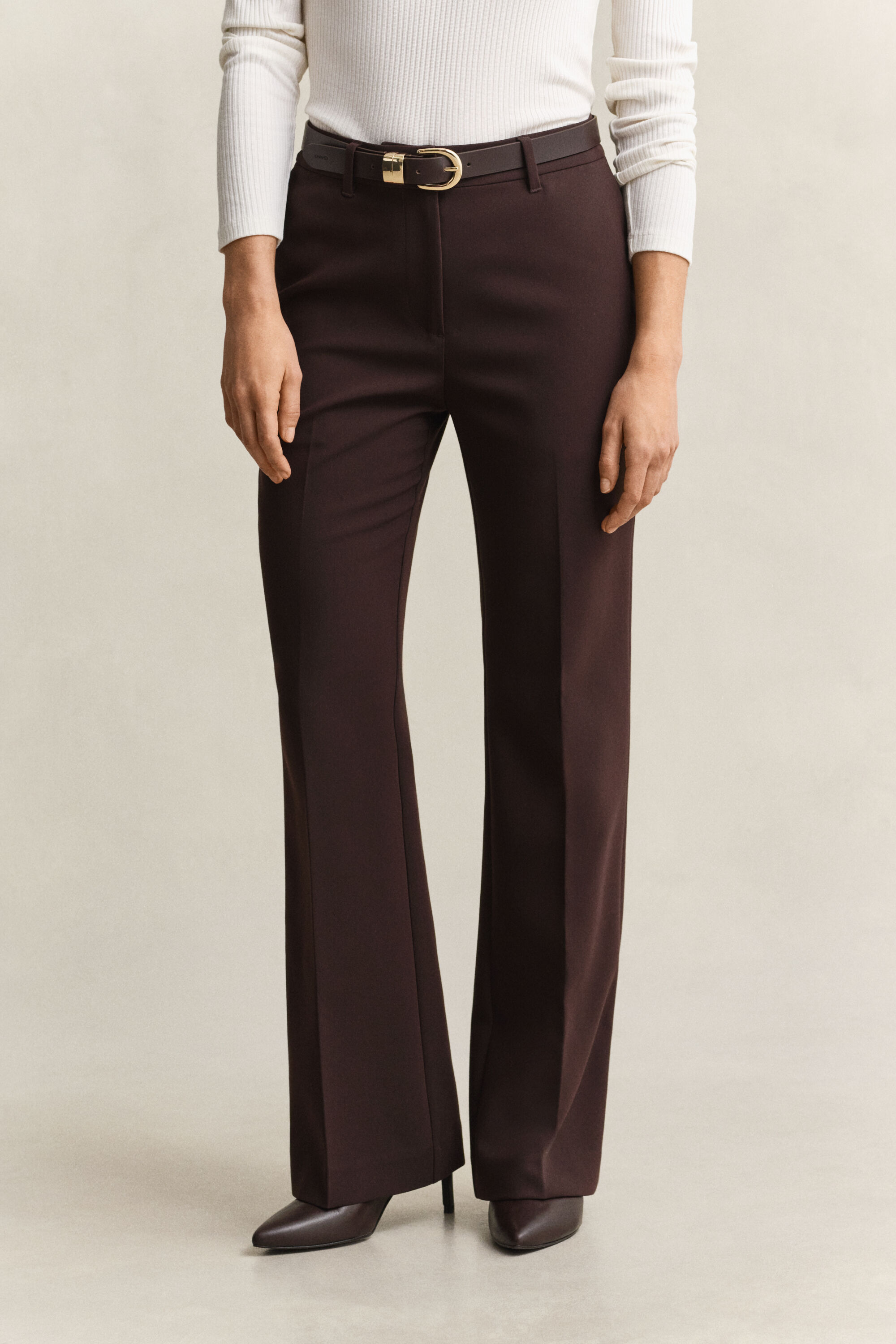 Ausgestelle Slim Fit Slacks