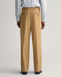 Bundfaltenhose mit weitem Bein