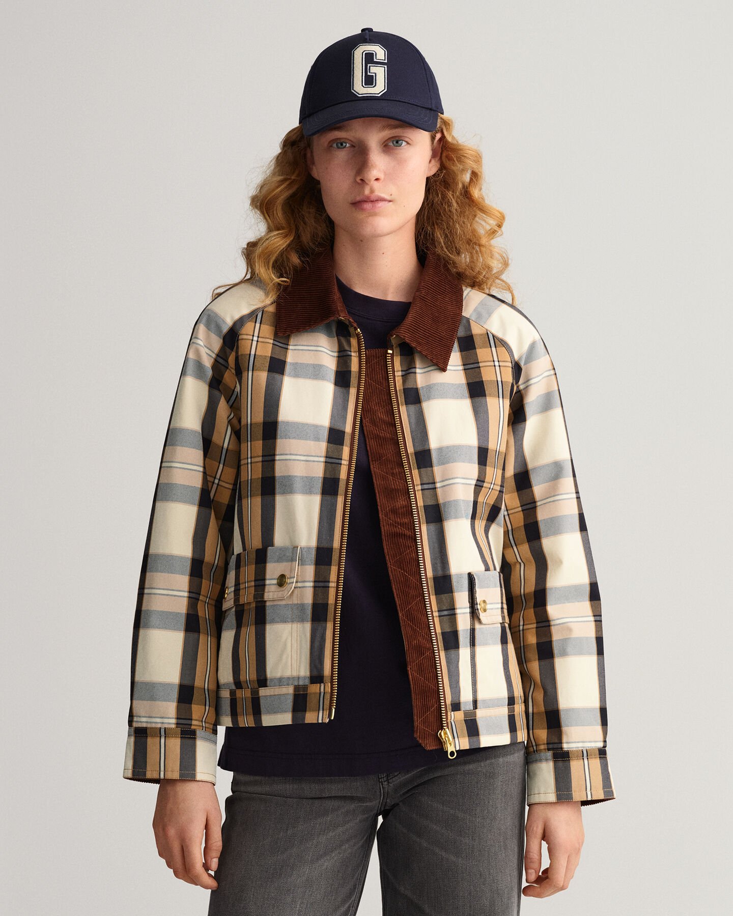 Verkürzte Jacke mit Karomuster