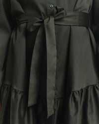 Langärmeliges Kleid aus Baumwollsatin