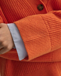 Gerippte Strickjacke aus Wolle