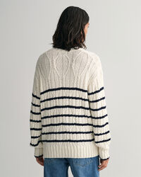 Gestreifter Zopfstrick Rundhalspullover