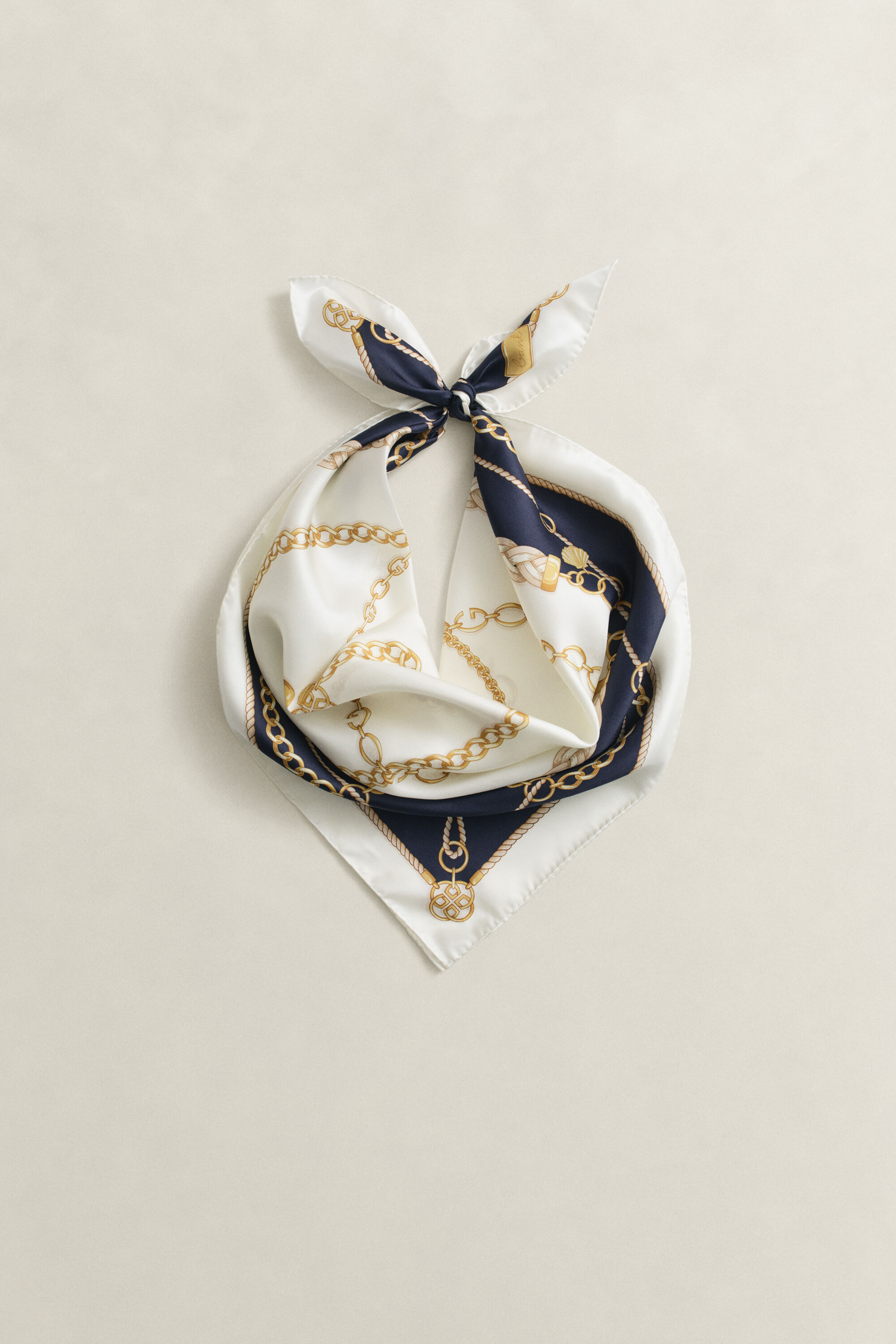 Chain Seidentuch