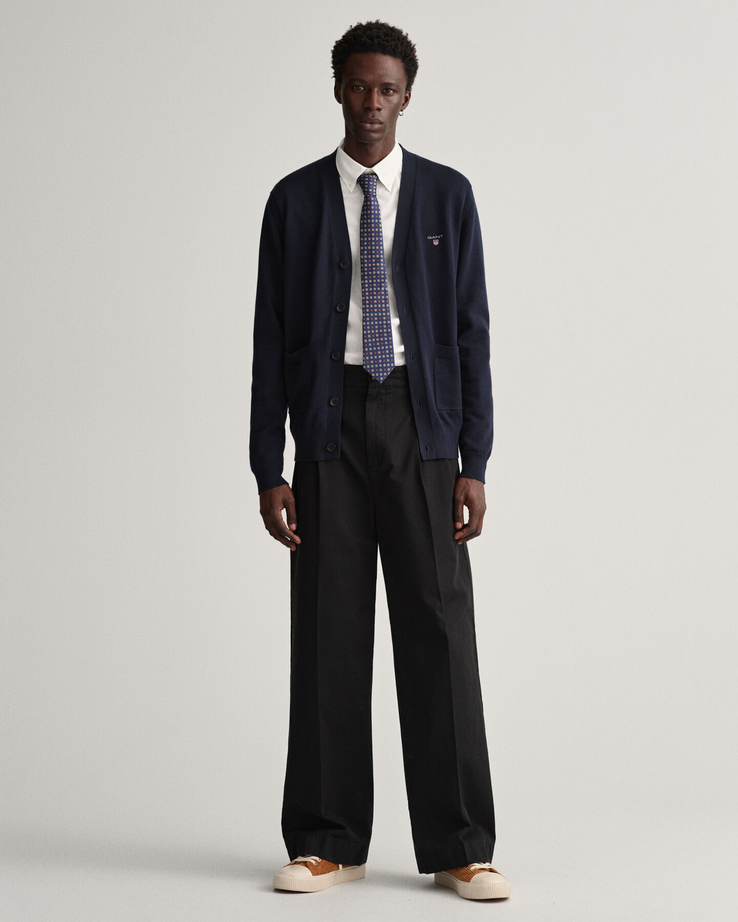 Classic V-Neck Strickjacke aus Baumwolle