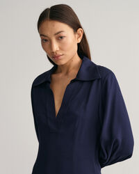 Slim Fit Kleid mit breiten Manschetten