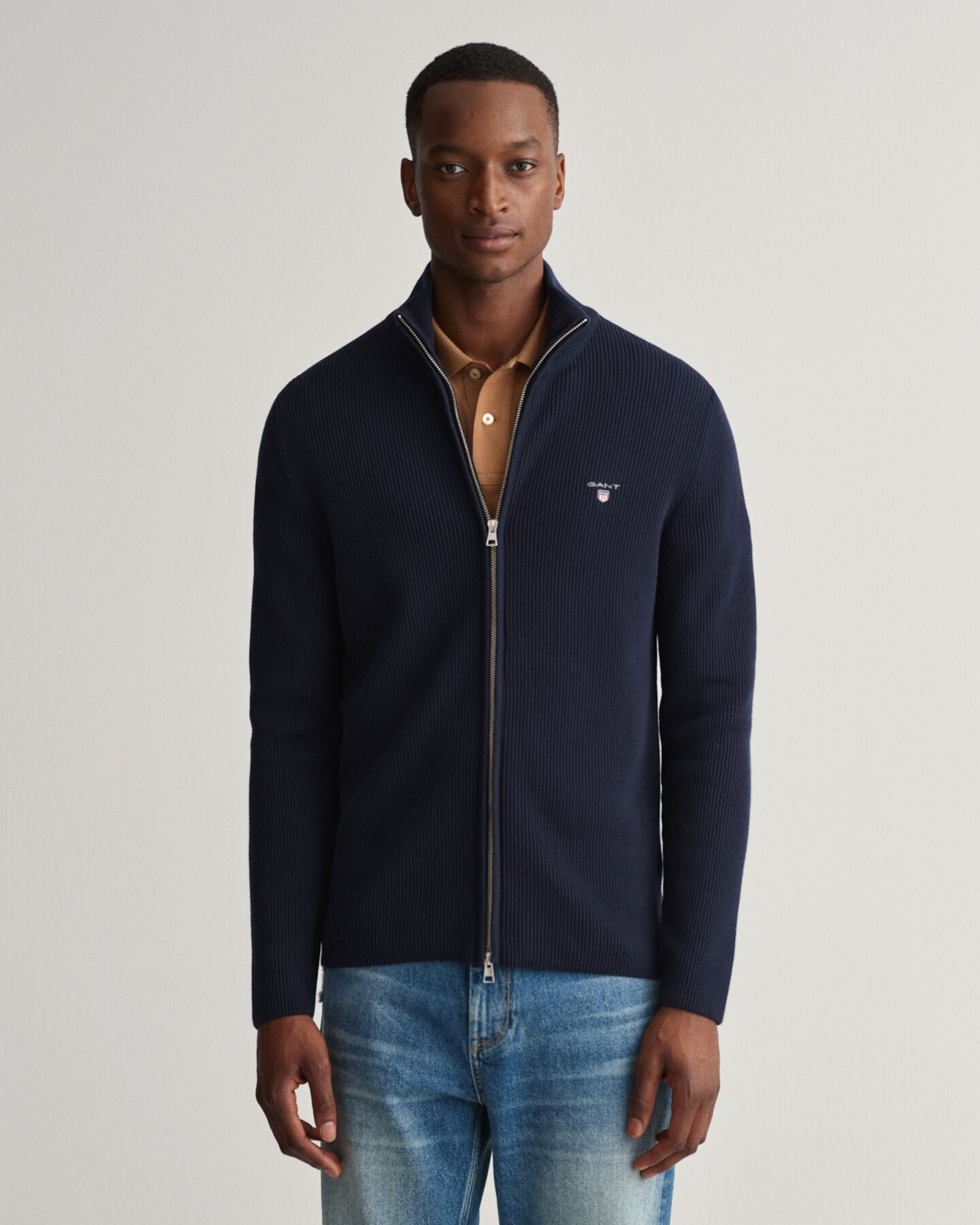 Strickjacke mit gerippter Struktur