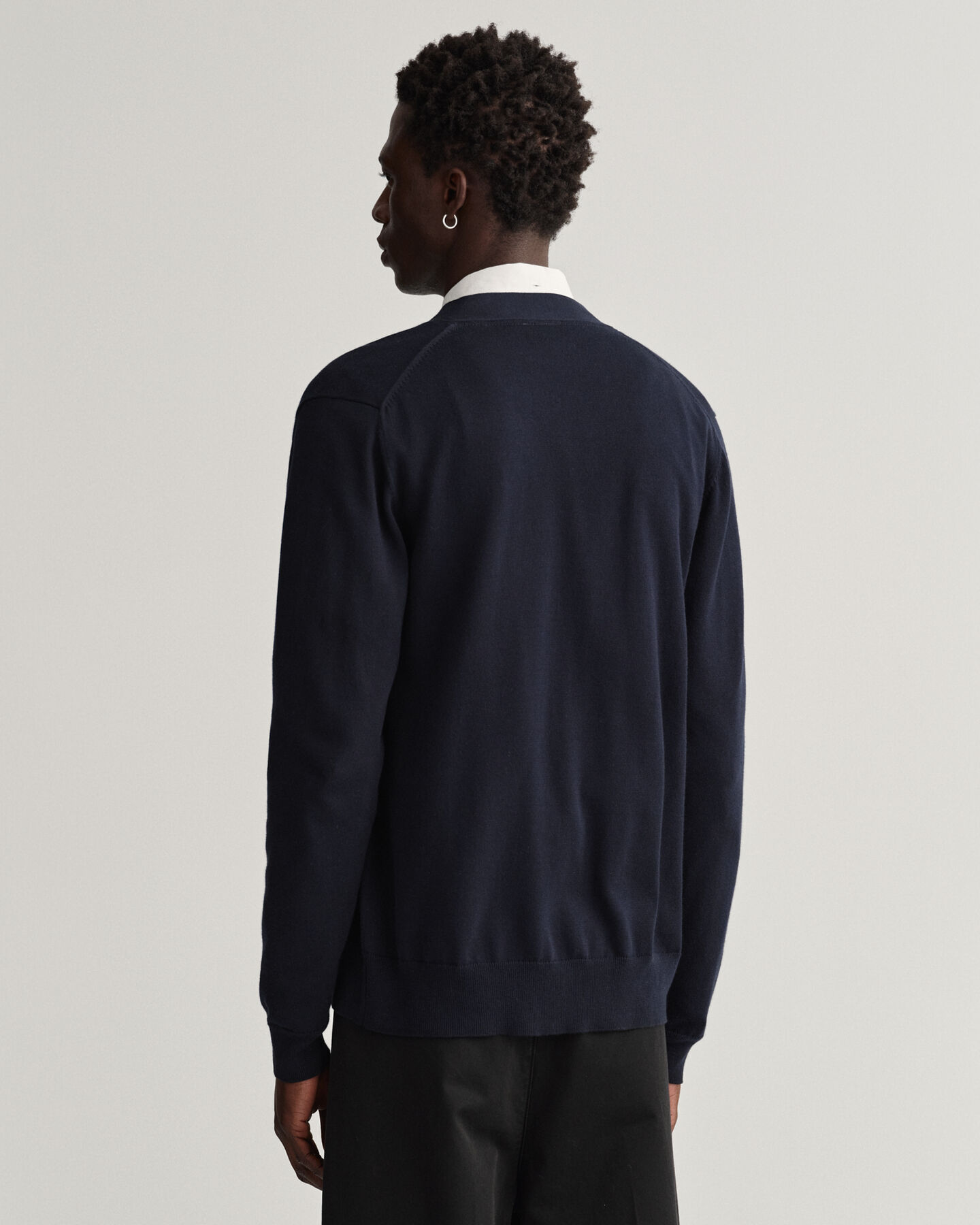 Classic V-Neck Strickjacke aus Baumwolle