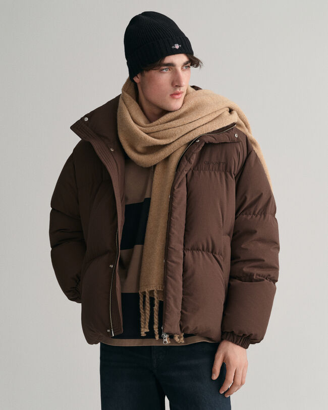 Flauschiger Strickschal aus Wolle