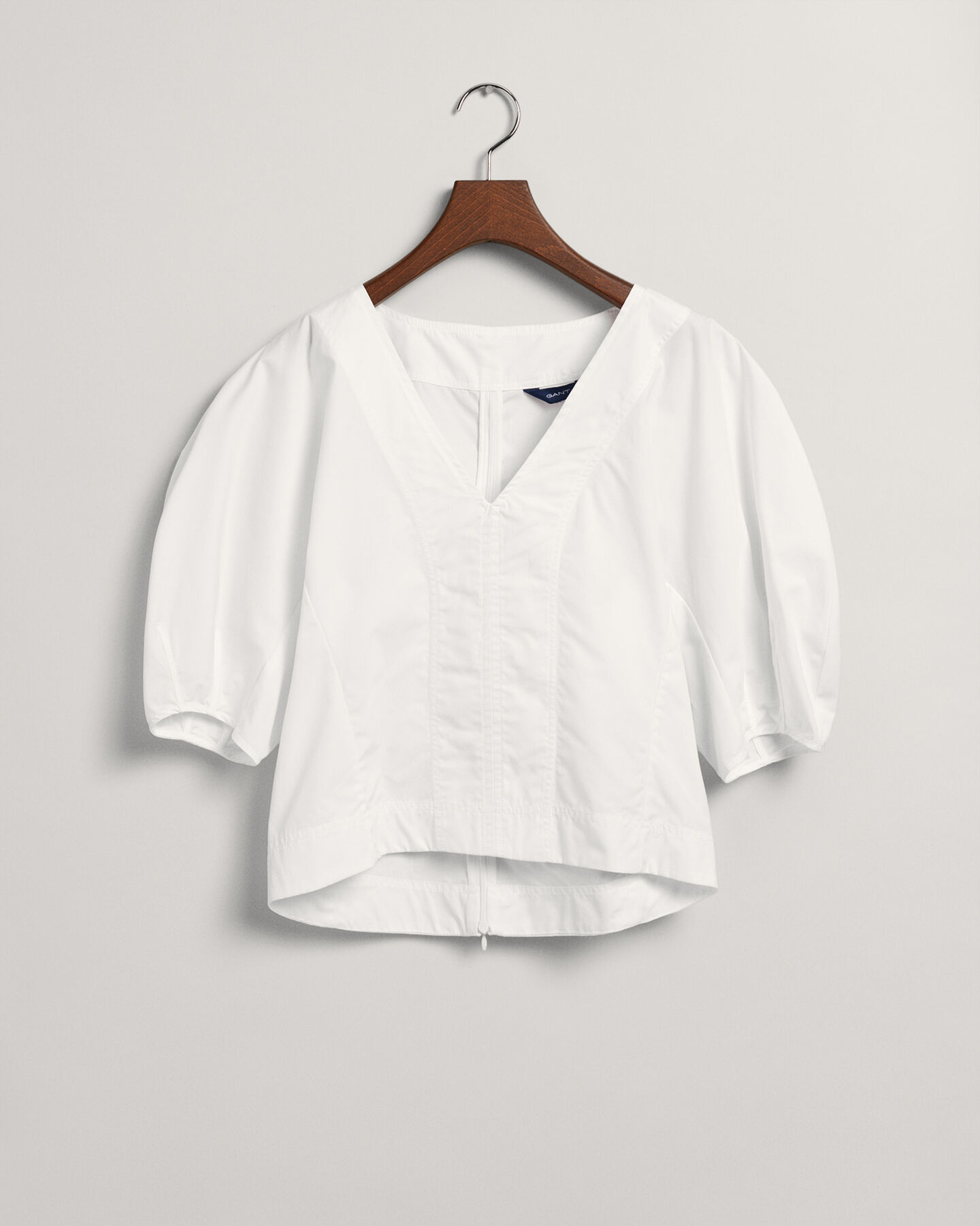 V-Neck Shirt mit Ballonärmeln