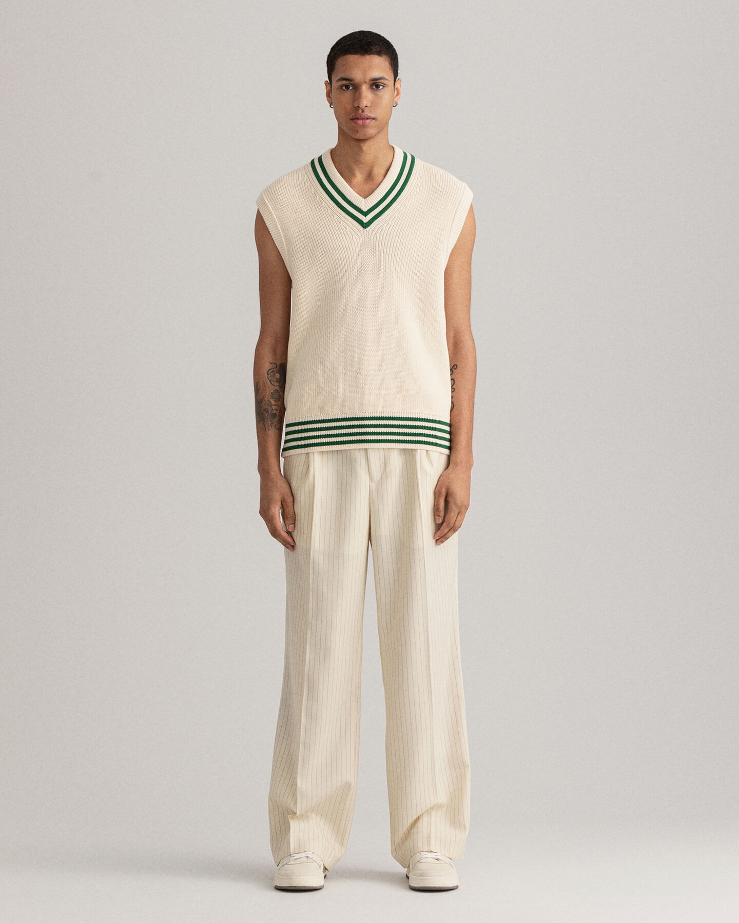 Hose mit Nadelstreifen