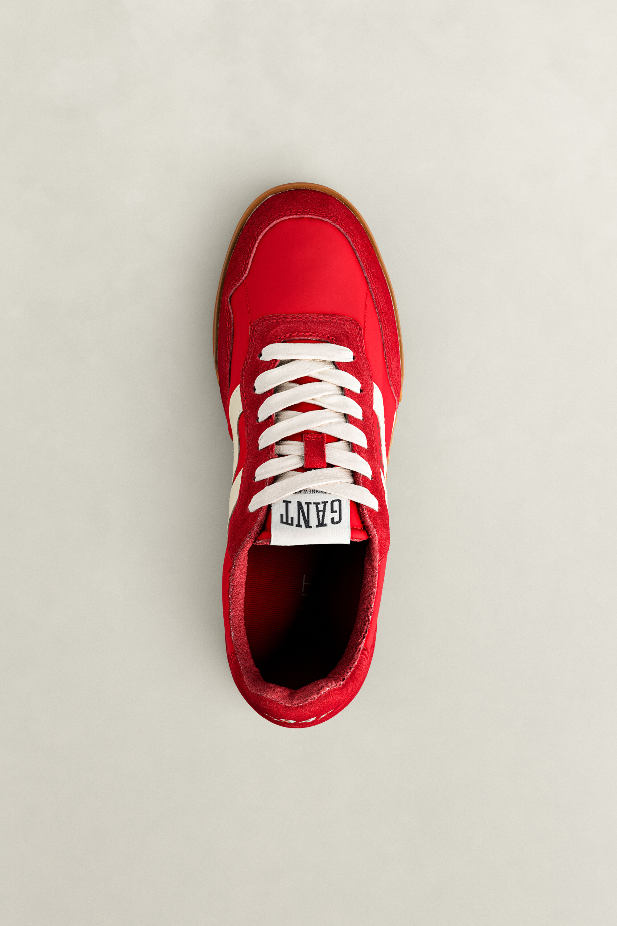Baylle Sneaker aus Veloursleder — BRICK RED