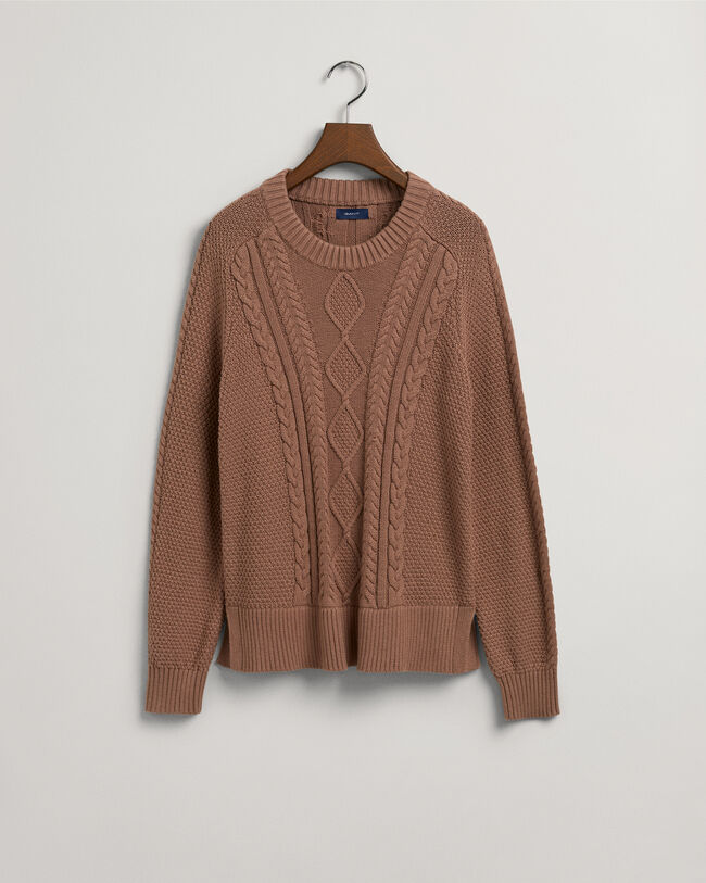 Rundhalspullover mit Zopfmuster