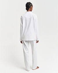 Gestreifter Schlafanzug in Geschenkbox