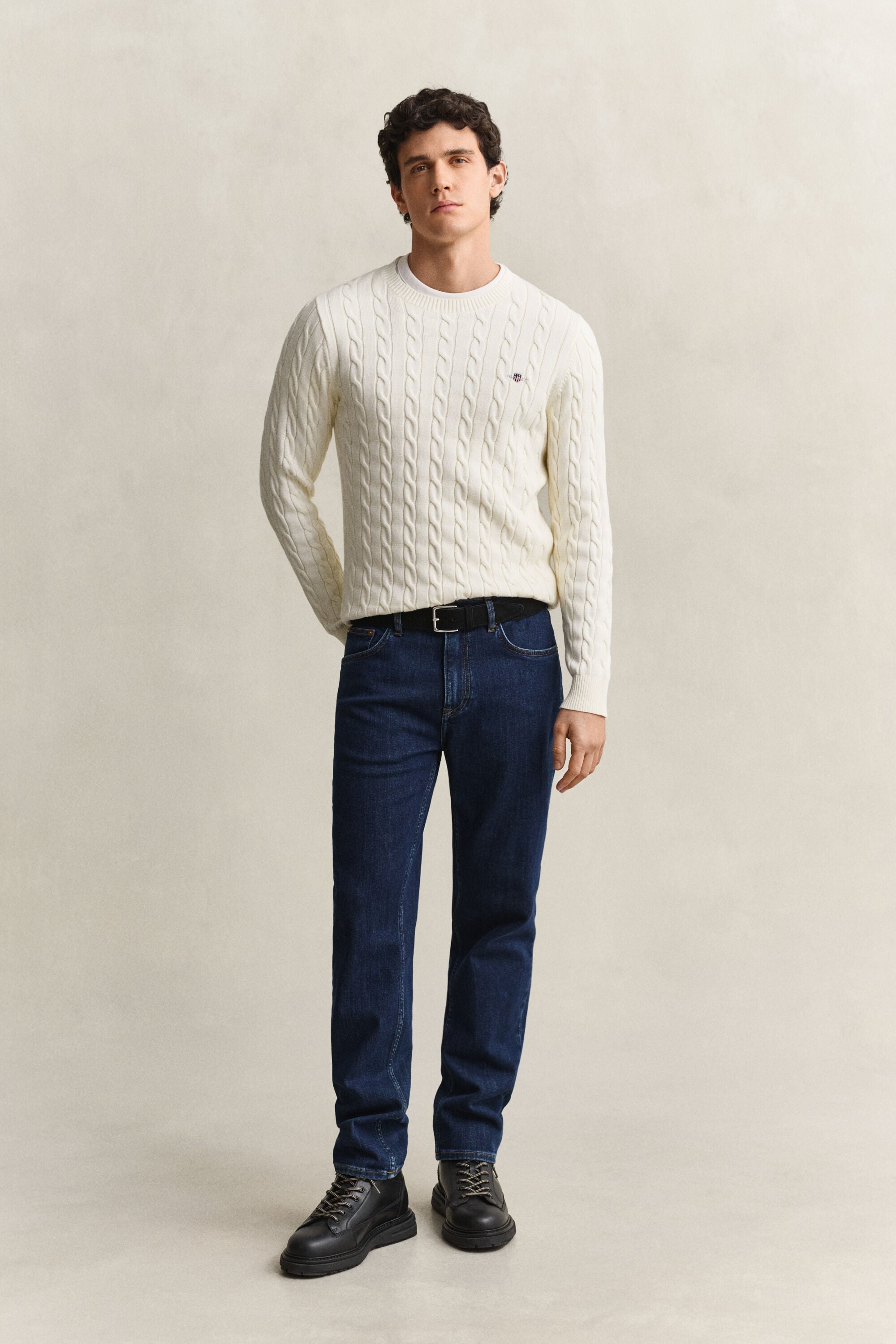 Regular Fit Clean Wash Jeans