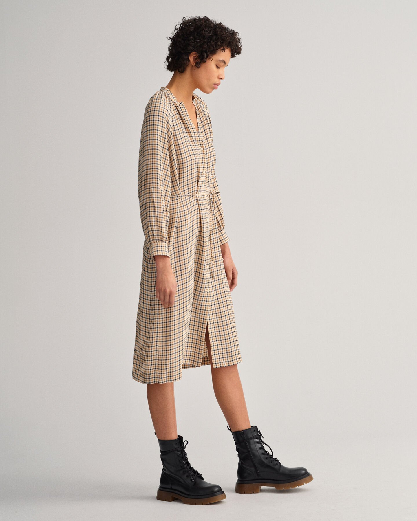 Kariertes Hemdblusenkleid mit Stehkragen