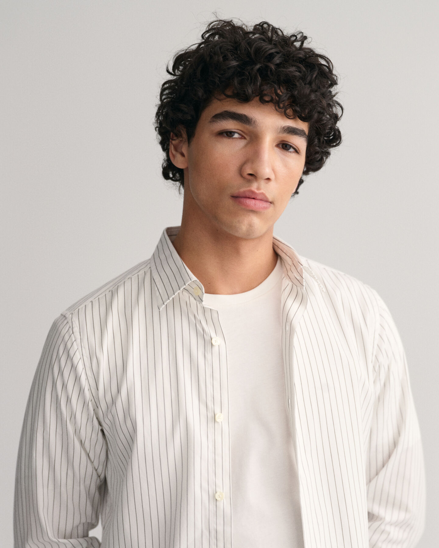 Formelles Slim Fit Nadelstreifenhemd