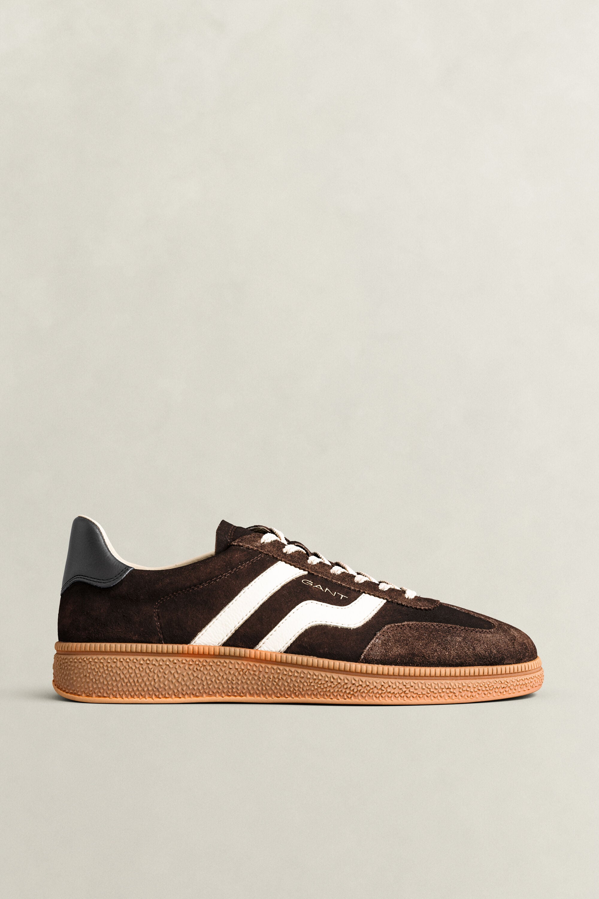 Cuzmo Sneaker aus Veloursleder