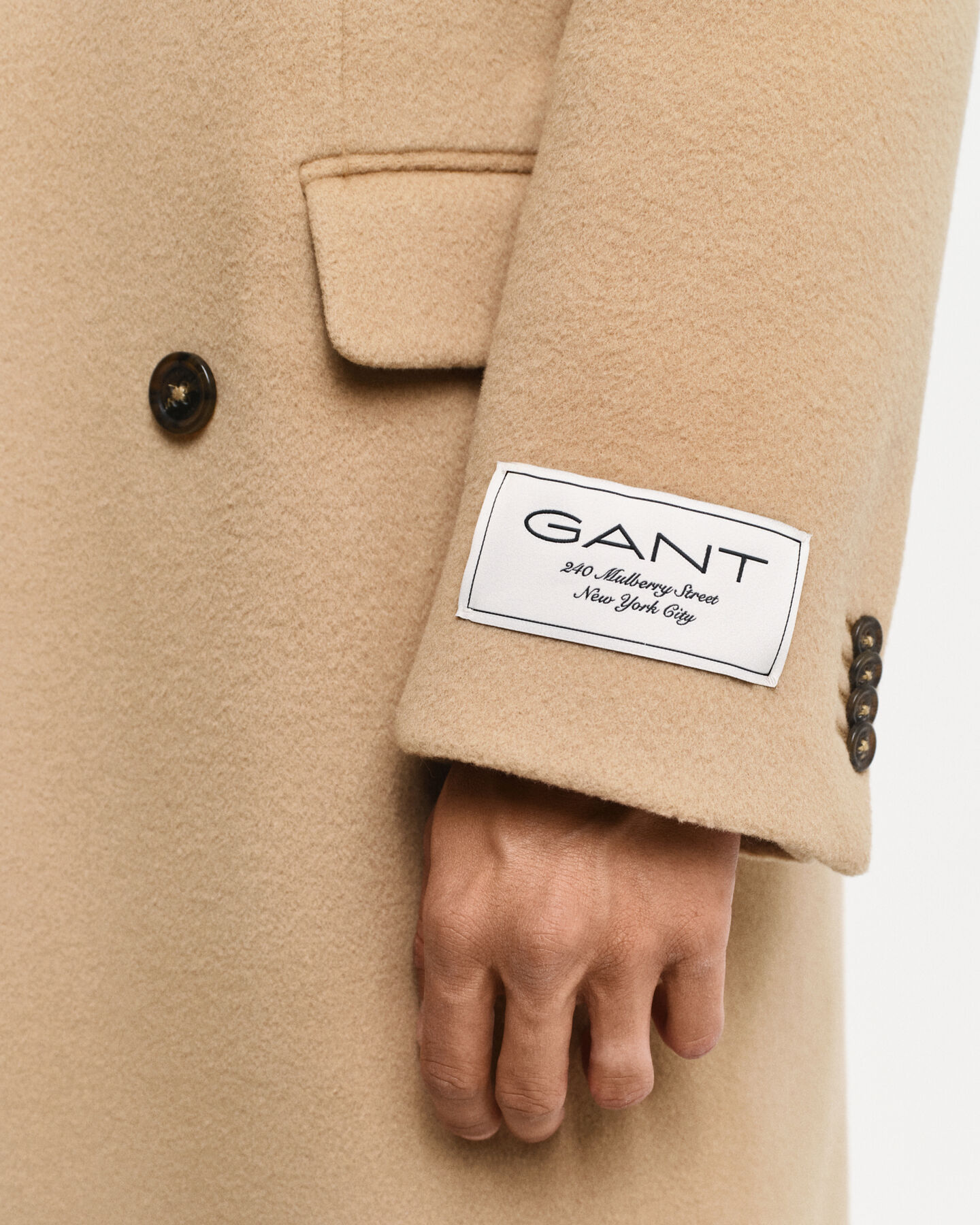 Zweireihiger Wollmantel