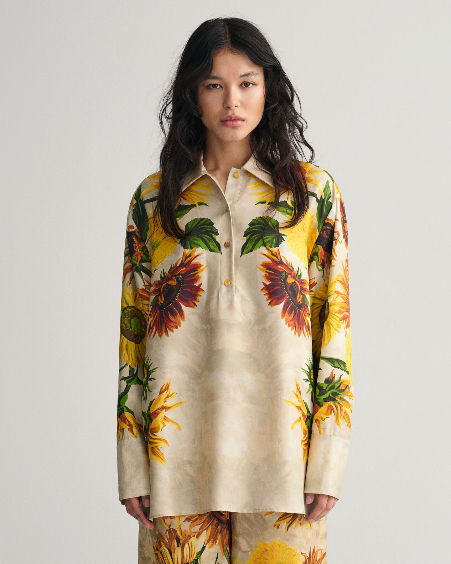Popover Seidenbluse mit Sonnenblumen-Print