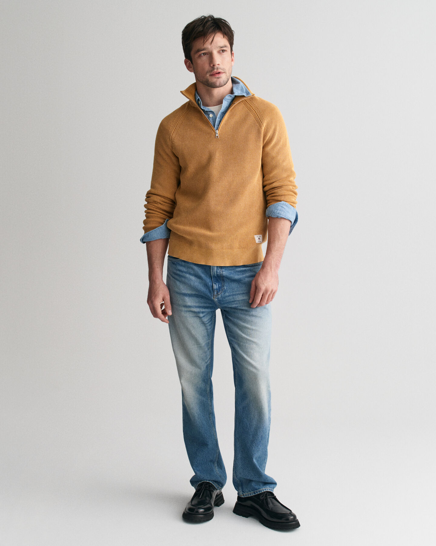 Gewaschener Troyer mit Rippenmuster