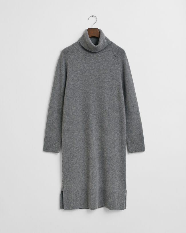 Rollkragenkleid mit Strickdetails