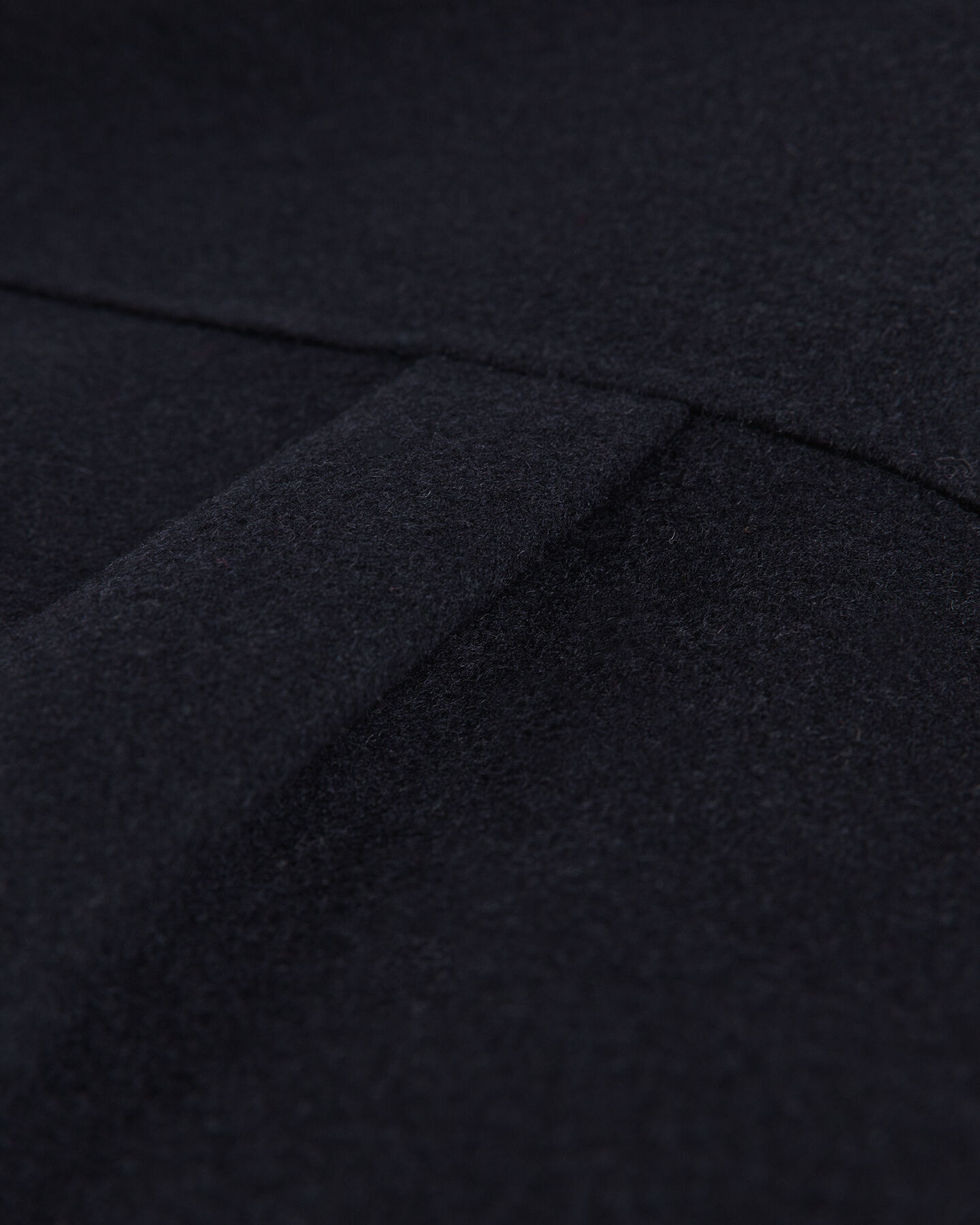 Handbestickte Hemdjacke