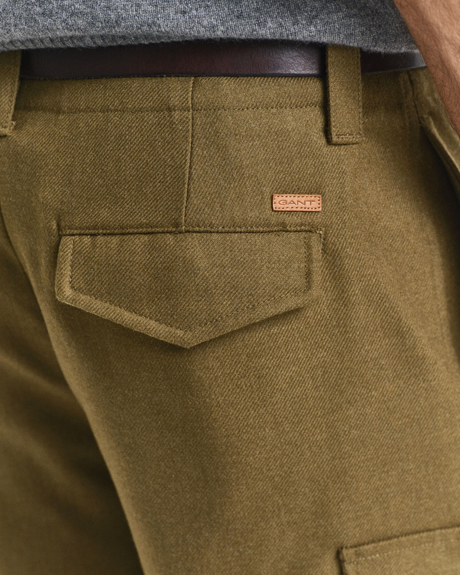 Relaxed Fit Cargohose aus Wollmix