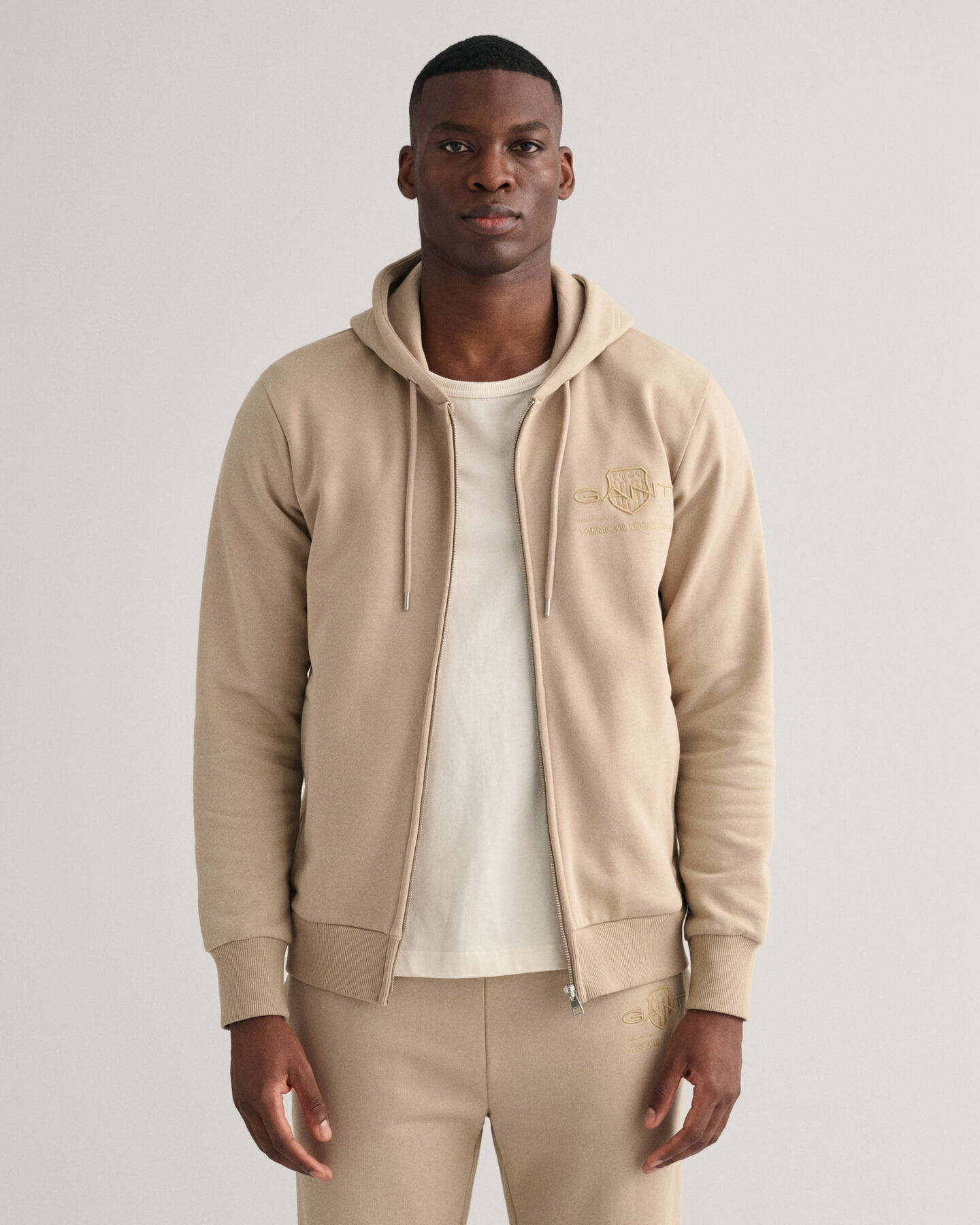 Tonal Shield Sweatjacke