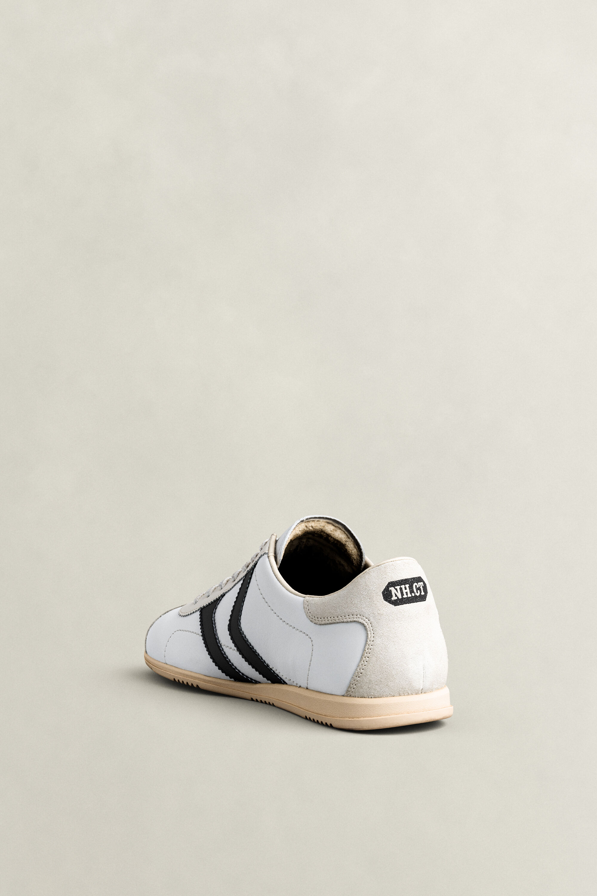 Spearclub Sneaker aus Leder — WHITE