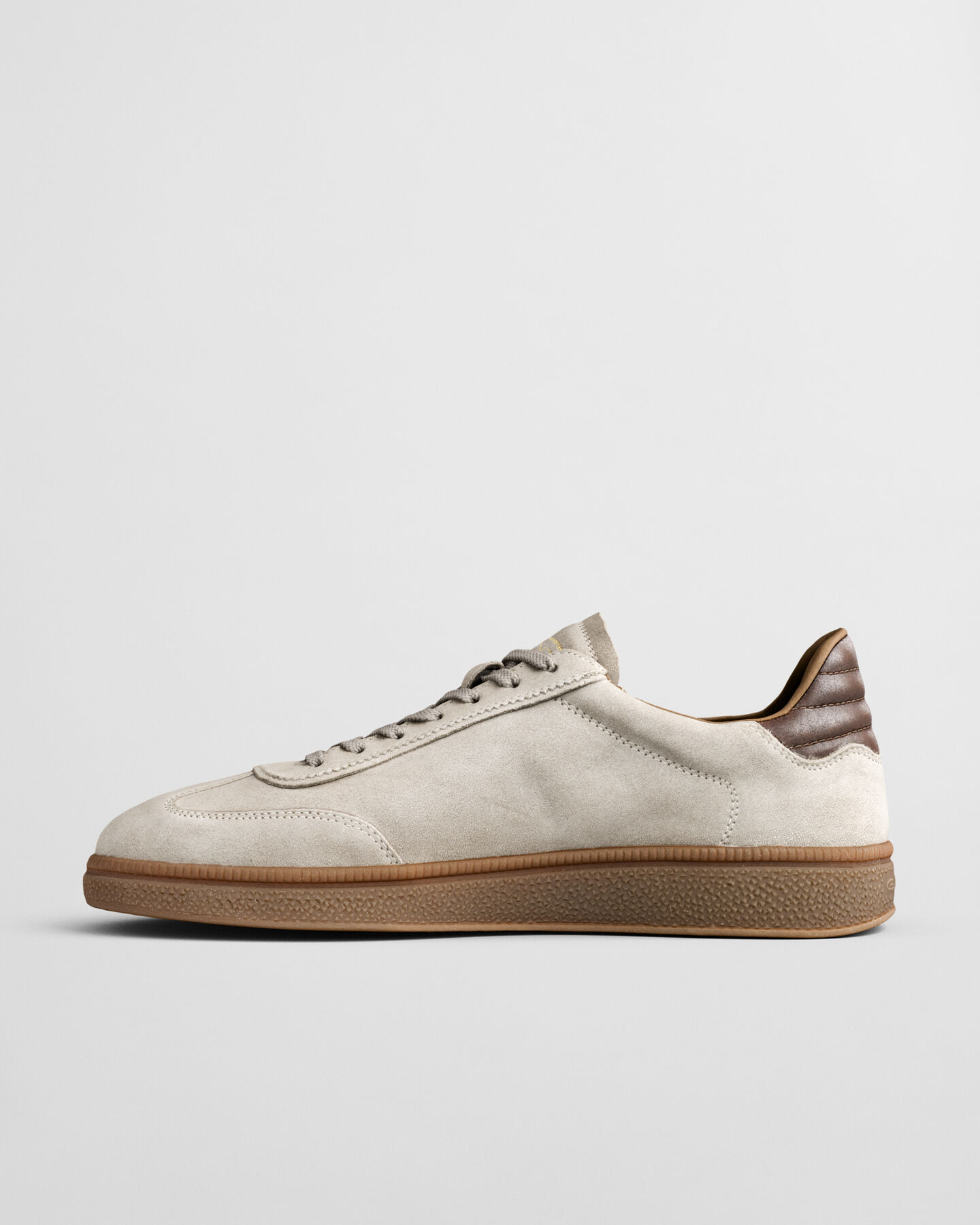 Cuzmo Sneaker aus Veloursleder