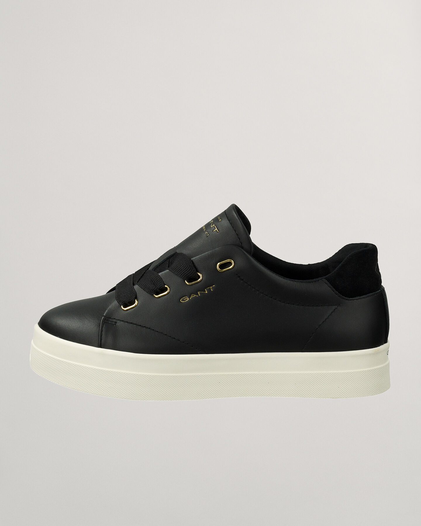 Avona Sneaker