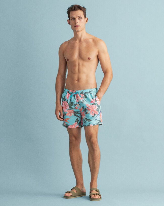 Classic Fit Badeshorts mit tropischem Print