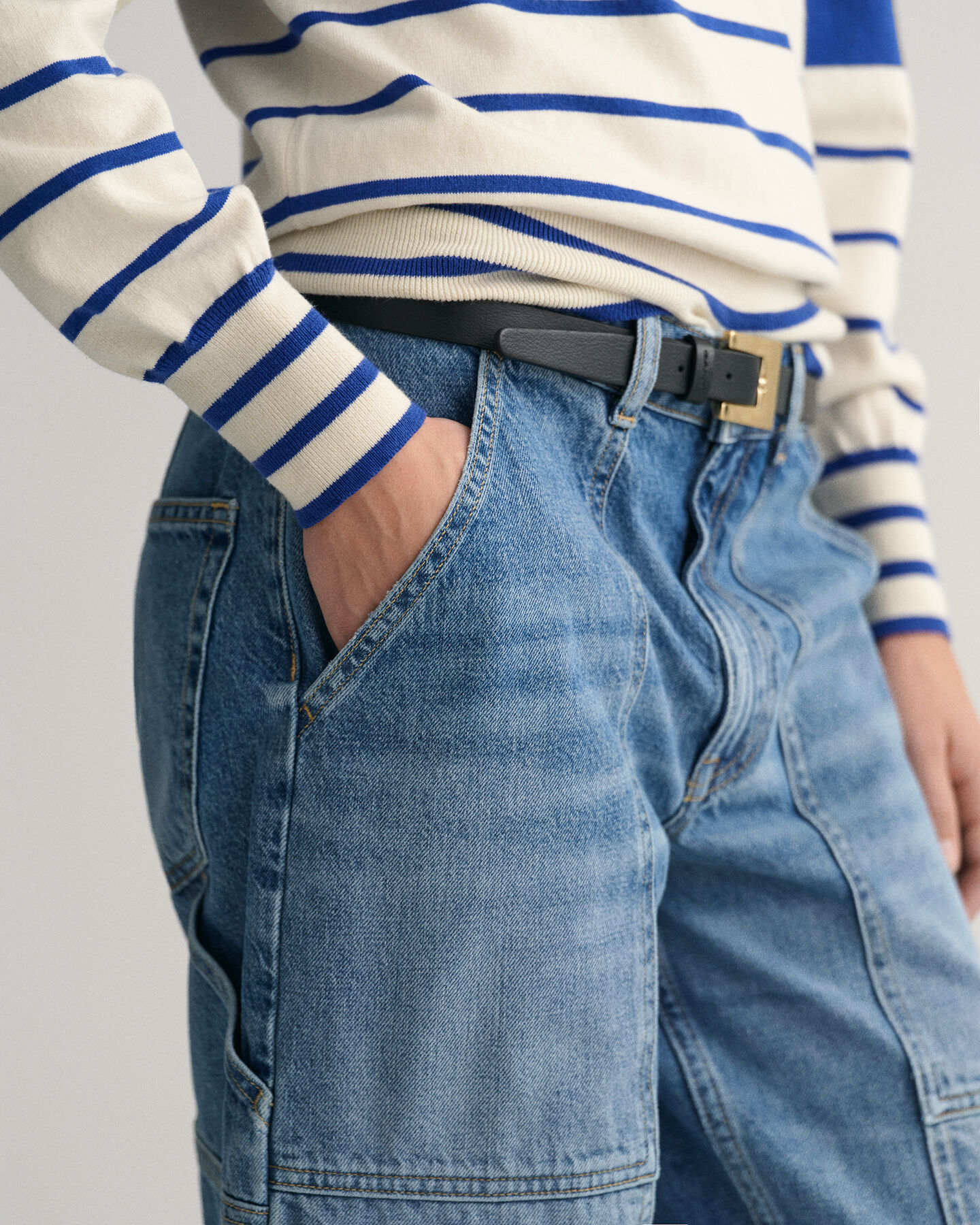 Cargo Jeans mit weitem Bein