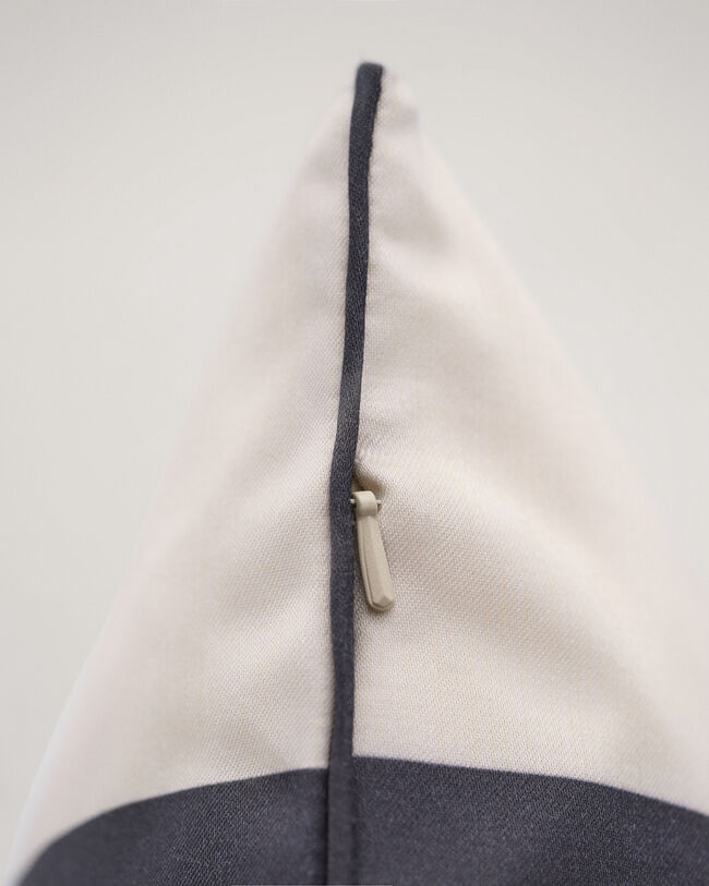 Bold Kissenhülle mit Streifen