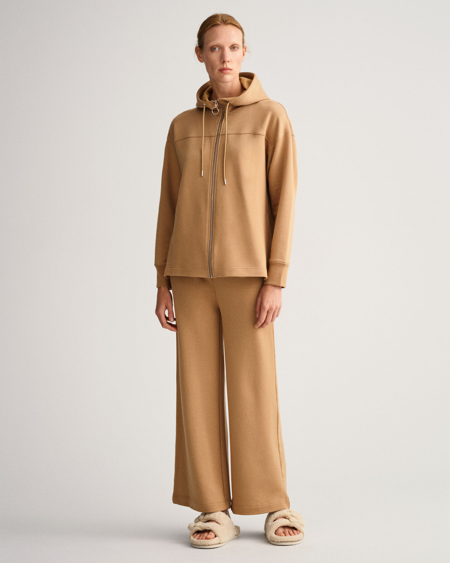 Ausgestellte Sweathose