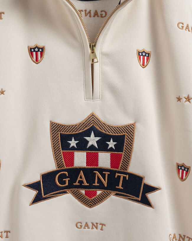 Teens Banner Shield Sweatshirt mit Rei&szlig;verschlusskragen