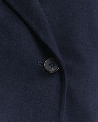 Handgenähte Jacke mit Gürtel