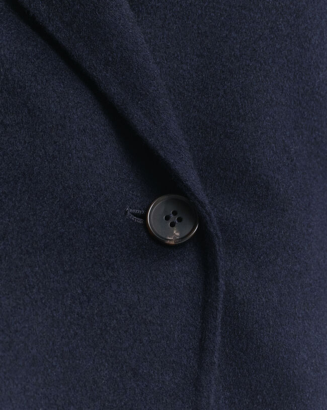 Handgenähte Jacke mit Gürtel