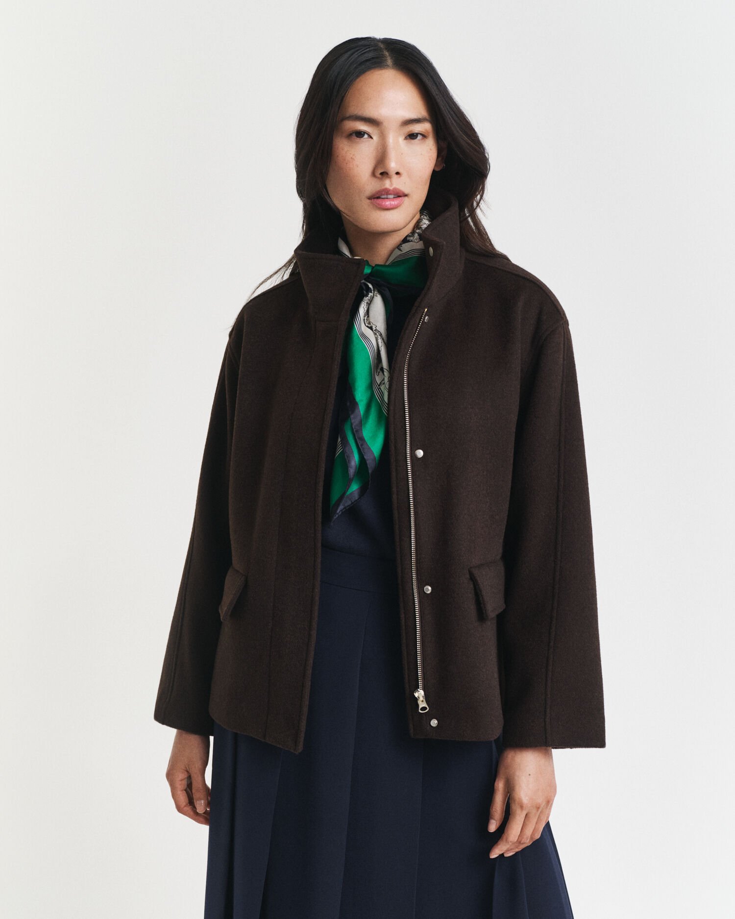 Kurze Reißverschlussjacke aus Wolle