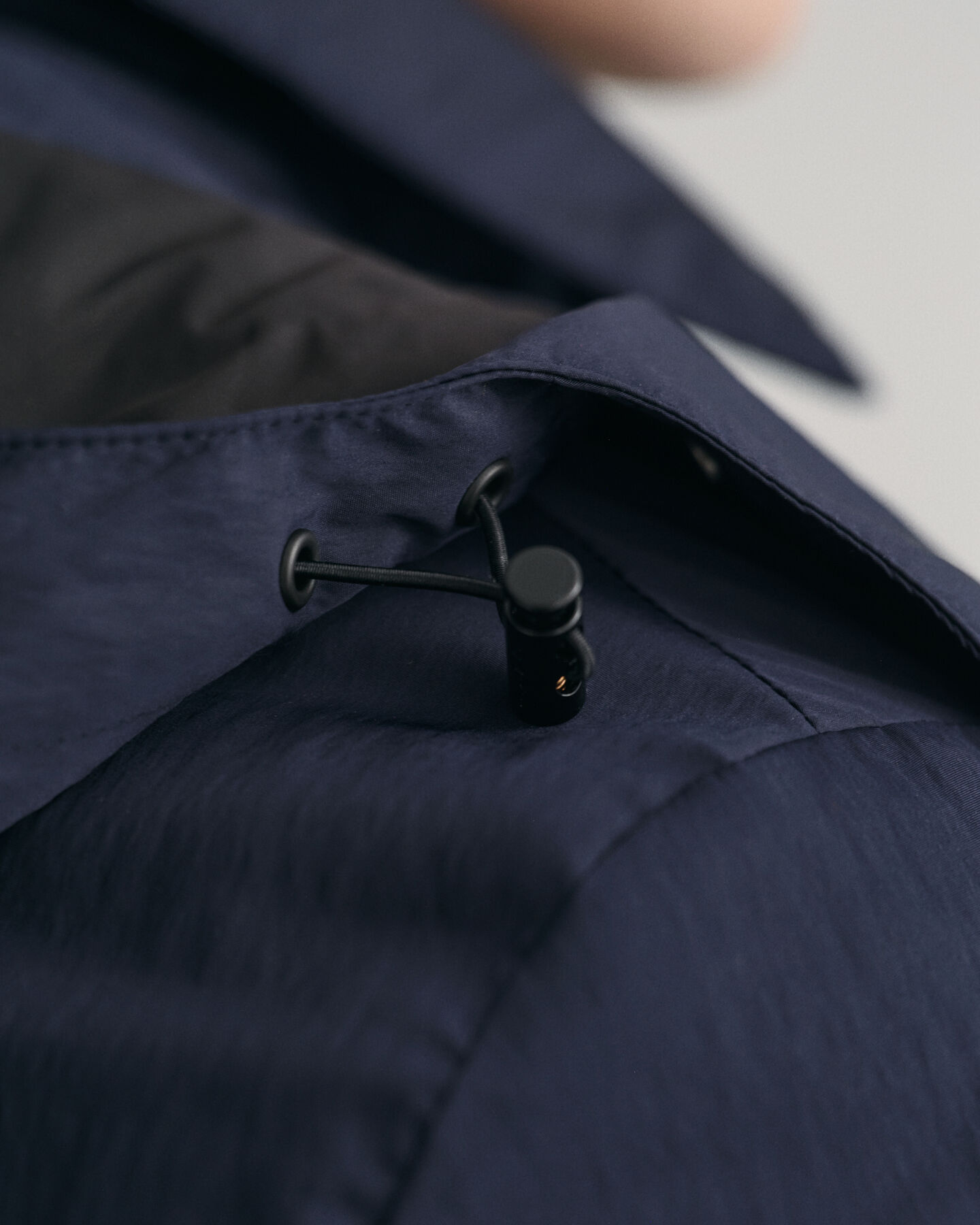 Wattierter Kurzmantel