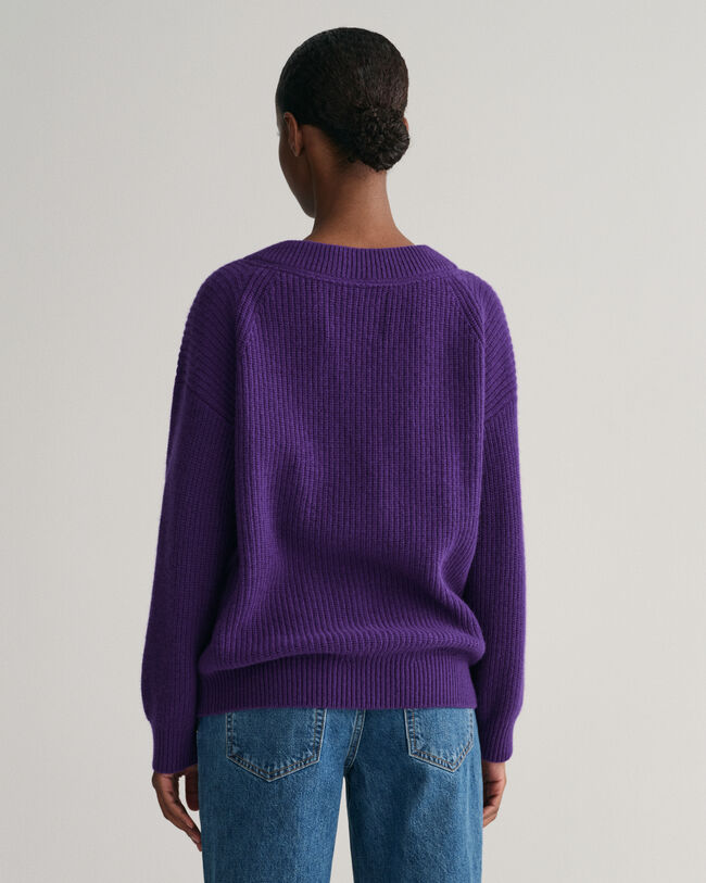 Gerippter V-Neck Wollpullover