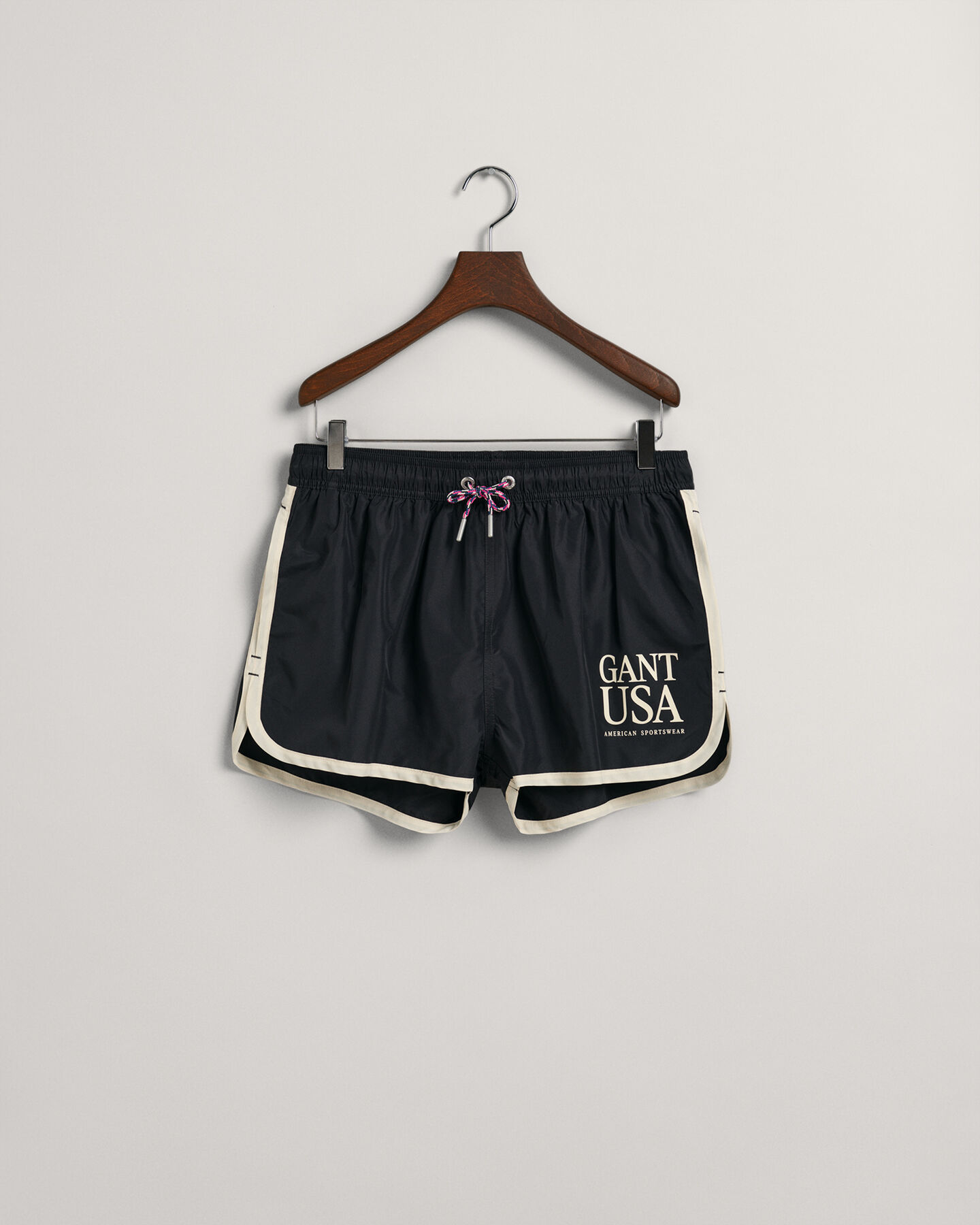Kurze GANT USA Badeshorts